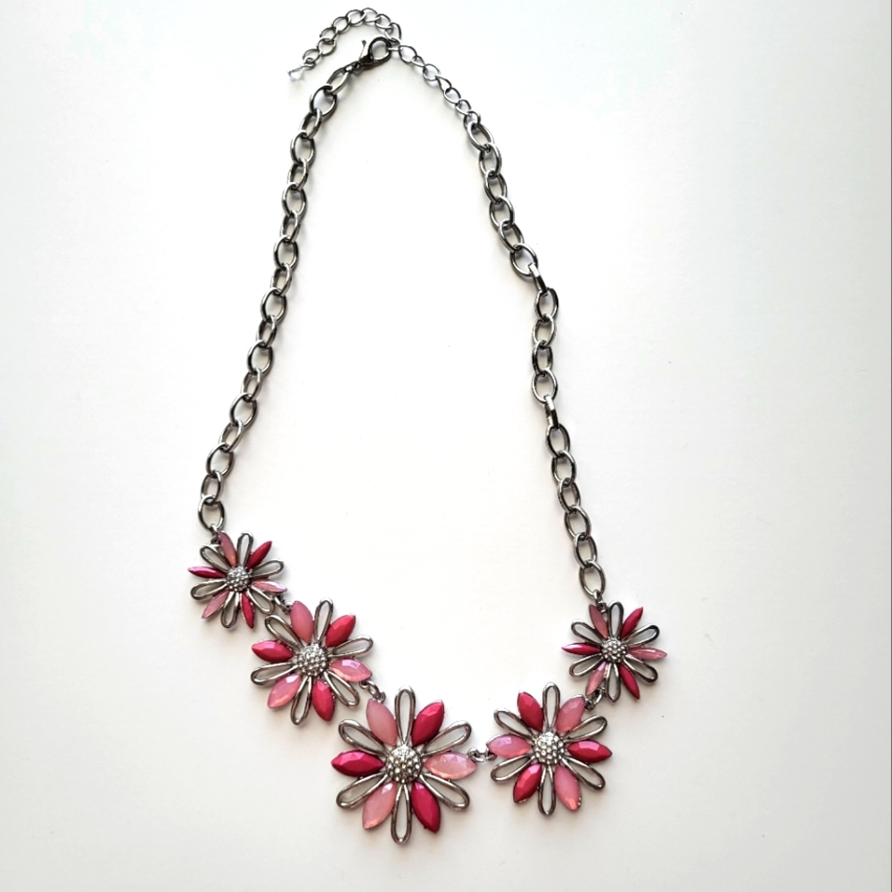 Necklace - Picture 1 of 1